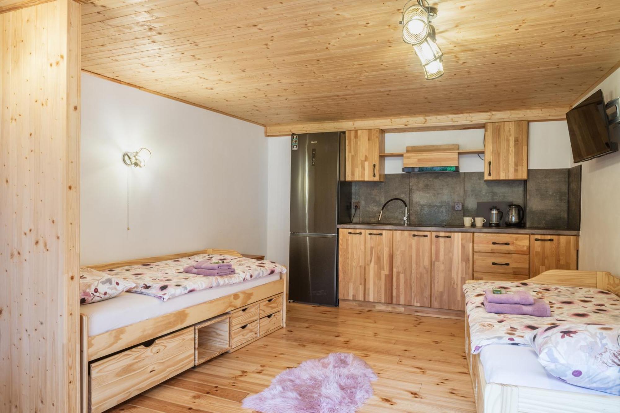 Statek U Dubu Hotel Svojetin Екстериор снимка